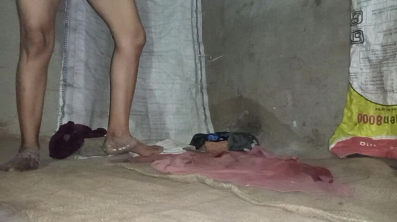 Kumari1996: Gadis ini ngentot cowok goa dengan nikmat