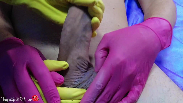 Virgin Lux: New beauty treatment - 4 hands handjob with latex gloves - man cumshot...