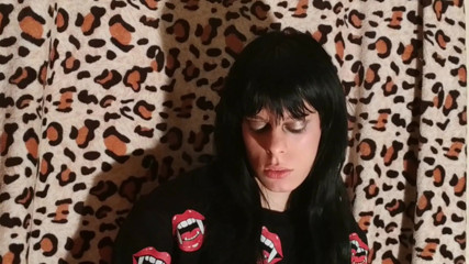 Beth Kinky: Smoking because I'm boring - Beth Kinky