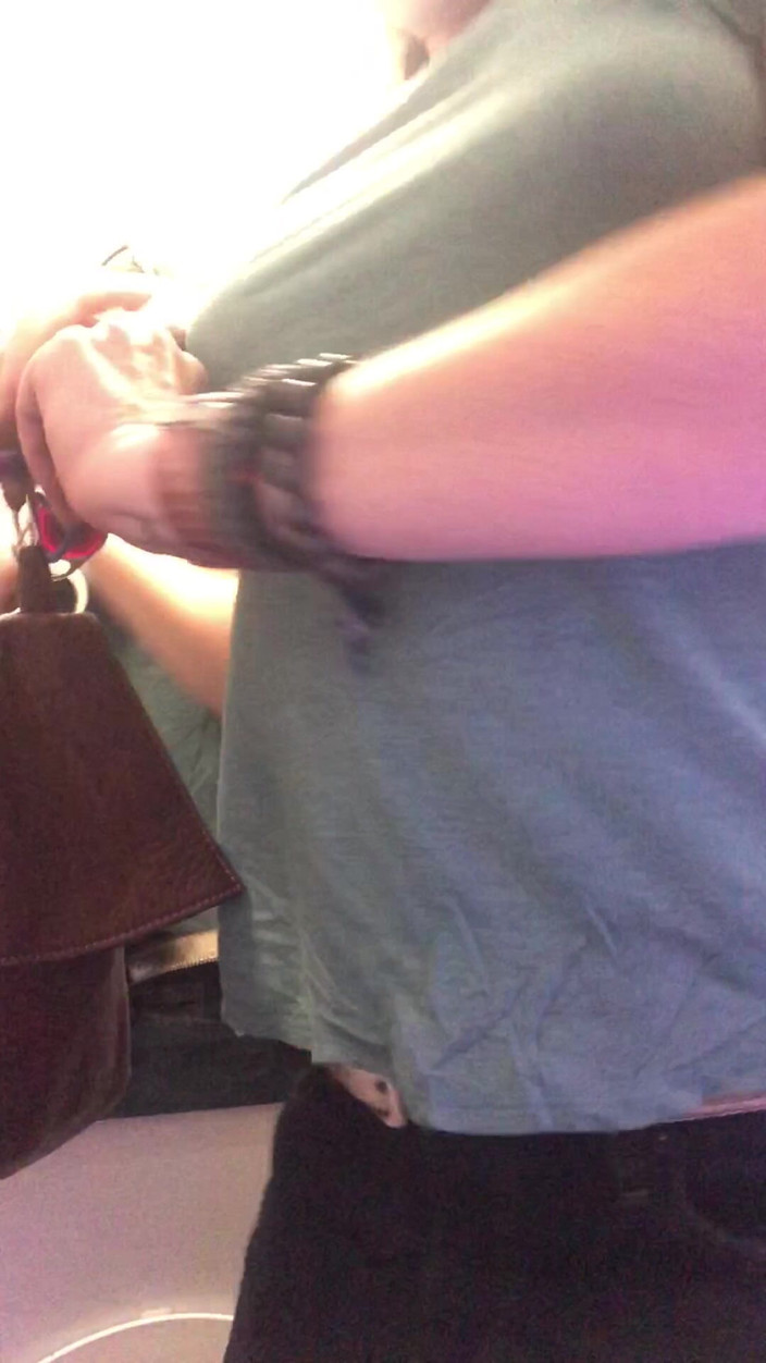 MistressWriggler: Ogromny Sikanie W Samolocie Po Trzymaniu Go Przez Cztery Godziny!