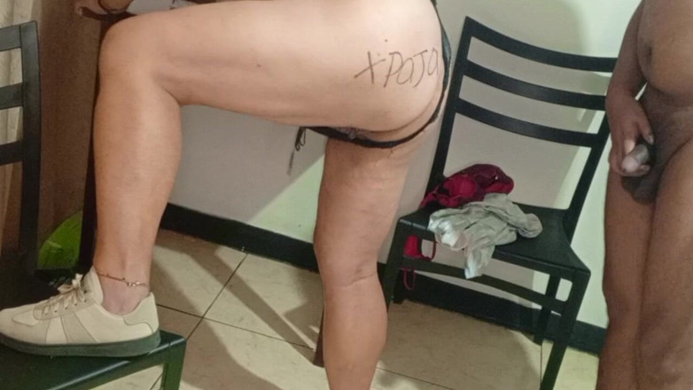 Milfta boohot: Deliciosamente Masturbándose El Coño De La Madrastra