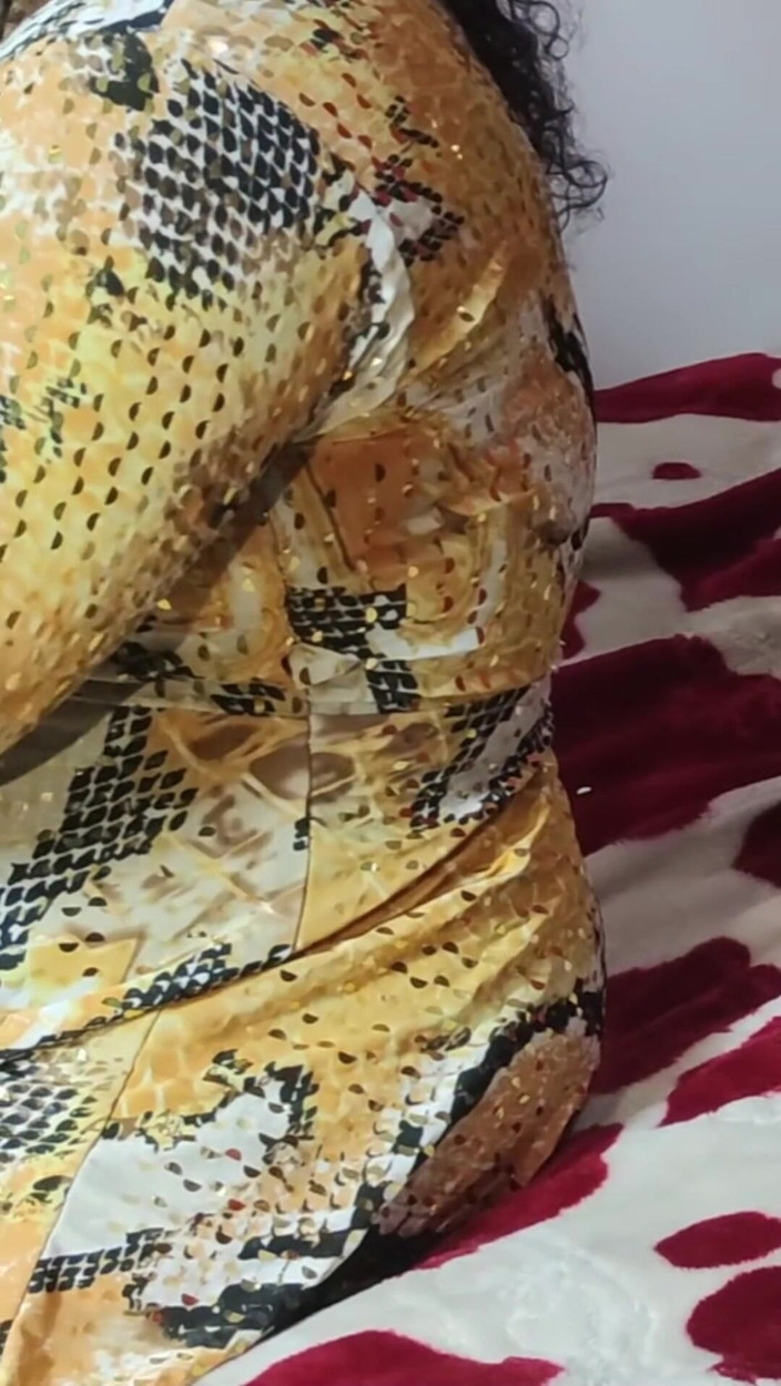 Arabic Bbw: Porno arabe, une Marocaine black fait un trio avec une...