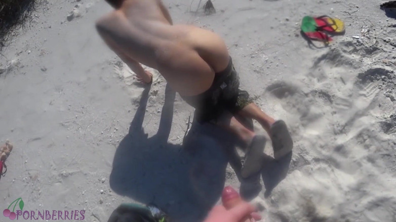 Ethan Alex: Sex on wild island beach