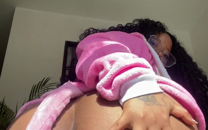 brunette: Vamos jogar festas do pijama quentes