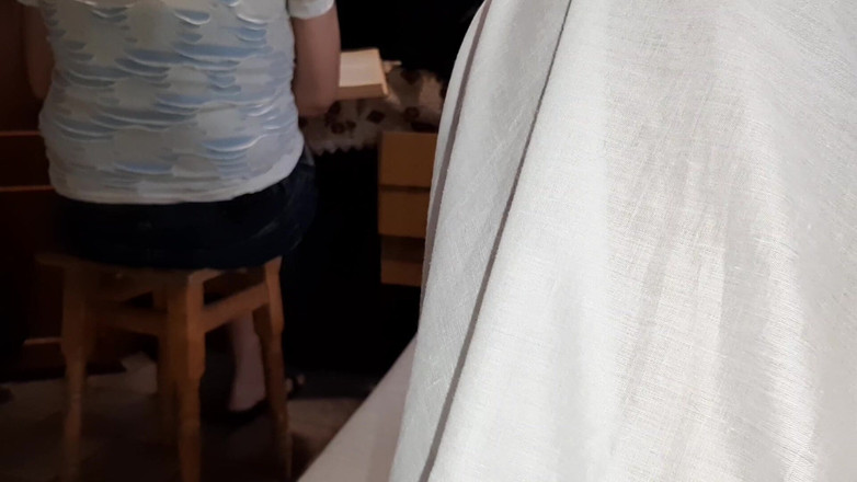 Lesbian-illusion: Enquanto minha namorada está estudando para o exame, nosso vizinho...