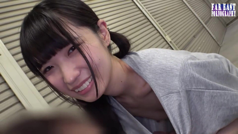 Far East pornography: Spähende Kurven, die von einem neckenden a-cup-Beschwörer einen harten Rush...