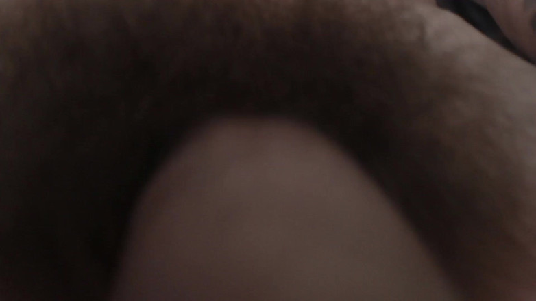 Hunky time: दबंग अपने अधीनस्थ का उपयोग करता है