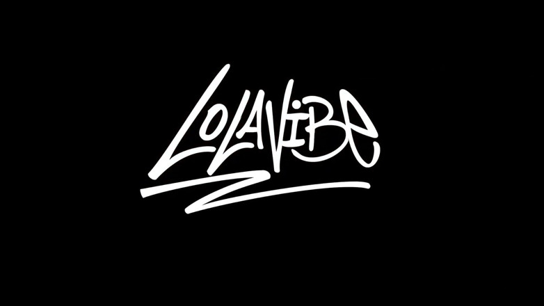 Srta XXX: Lolah Vibe cumbling w sklepie odzieżowym