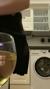 POV chcaní Slurping Ponížení femdom s paní Sofi a Kira