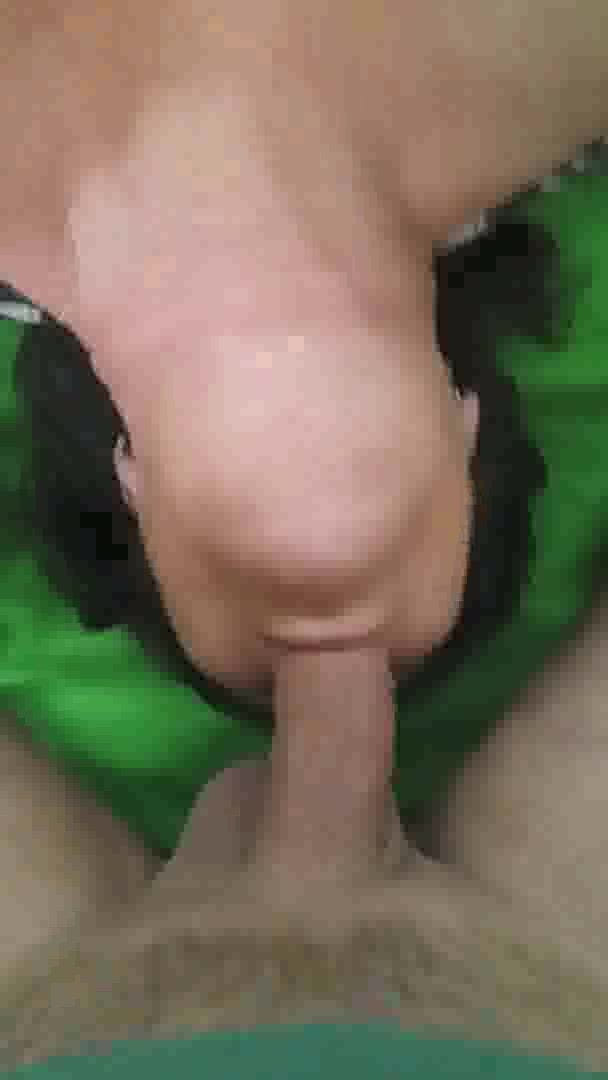 Julie Cunningham: Julie Cunningham deepthroat klimaks &amp; blowjob di dalam hutan