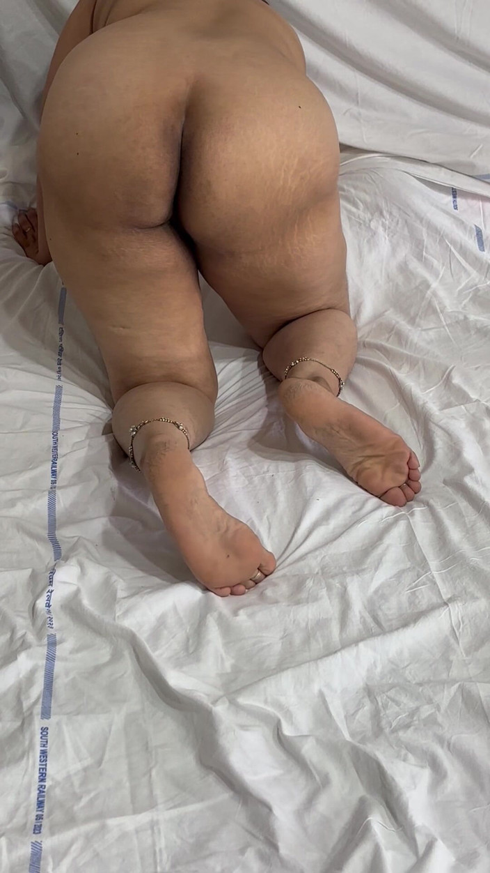 Jat sex studio: Nevlastní syn šuká nevlastního syna