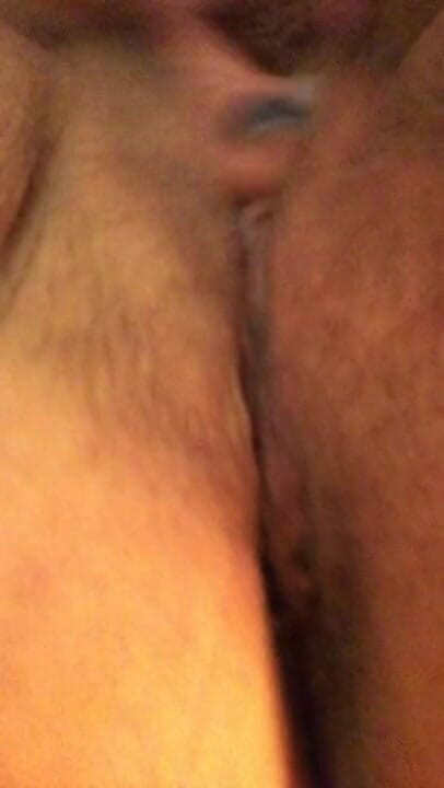 Vers: Ribbing my clit
