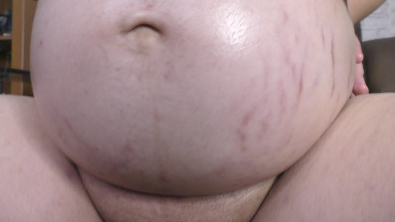 Milky Mari: 9-miesiąc ciężarna żona robi masaż olejkiem dla swojego seksownego ciała! Mleczna...