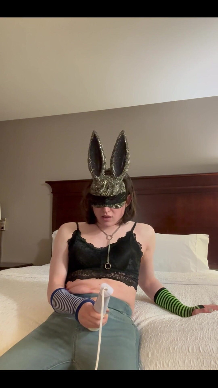 Bunny Willow: วิดีโอกางเกงยีนส์อีกอัน, ฉันเจอพวกเขาแน่นขึ้น