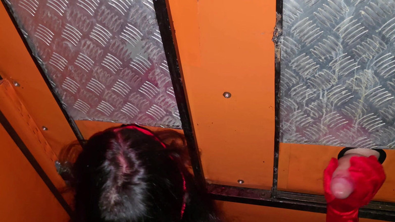 NubeBukkake: Noël De Gloryhole Et Gangbang