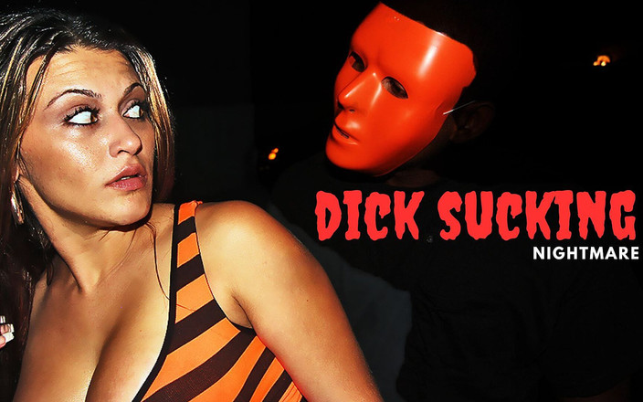 Industry Invaders: Milf impilata succhia il cazzo nel vicolo