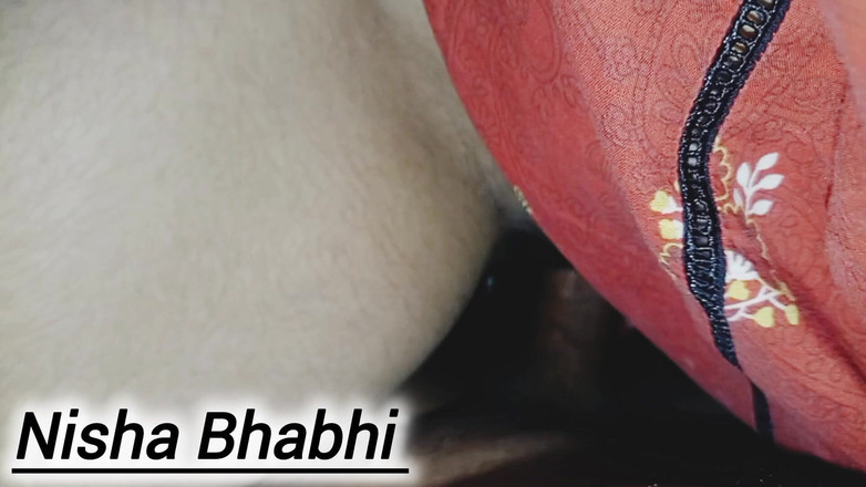 Karan Oberoi: Nisha Bhabhi's charme bezweringt haar Devar