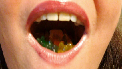 Lily Lipstixxx: The gummy bear eating