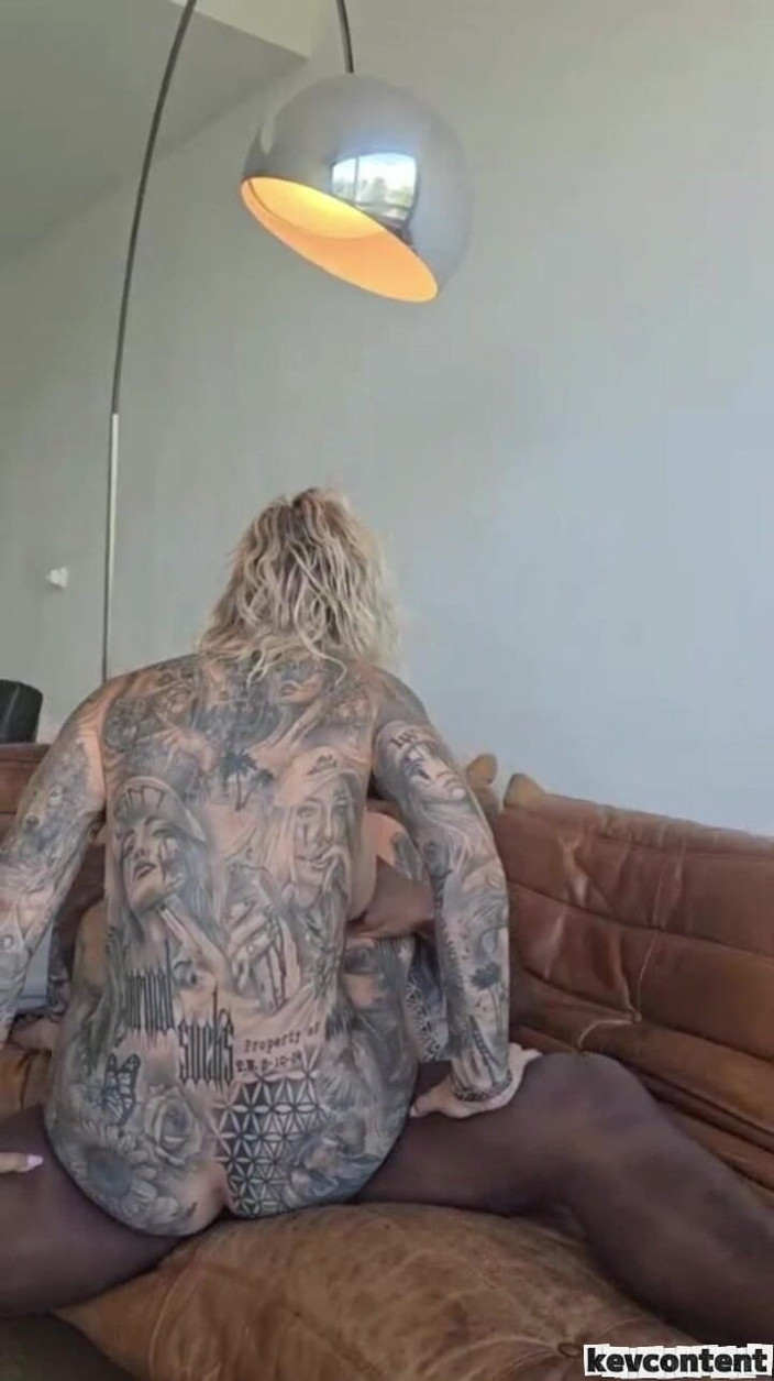 kevhammer: Taste Blonde Belgium Pussy