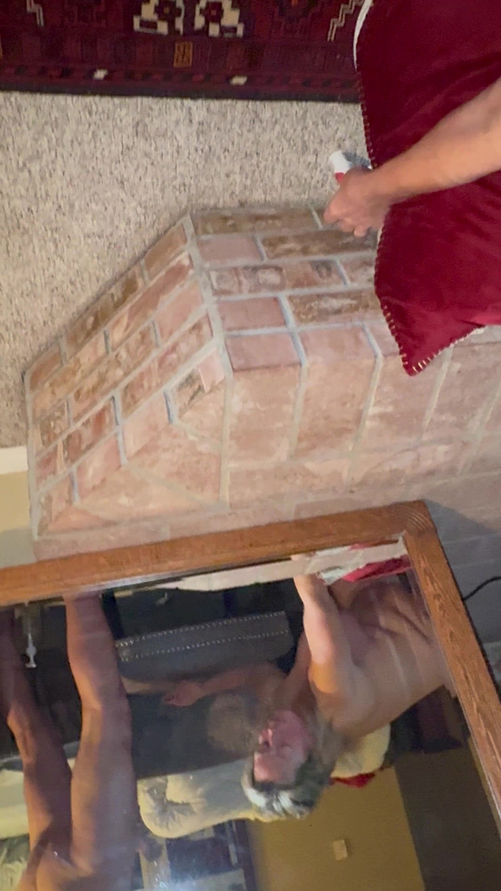 Bonewizzard69: Żona ssie kutasa i bawi się jej tyłkiem