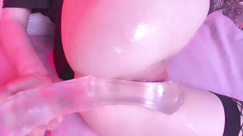 Kelrmia: Зияет, крошечная жопа