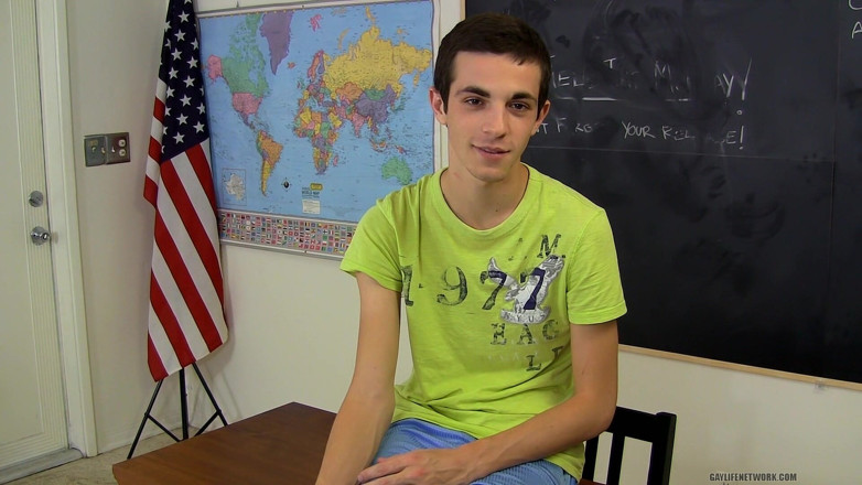 Teach Twinks: Entrevista con Conner Bradley
