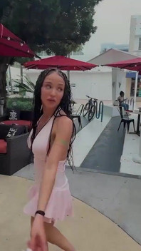 Cheerful Californiababe Satisfies You on Vacation