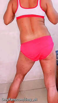 Spogliarello danza nuda Mujra di un pakistano transgender Hijra per master e padrona