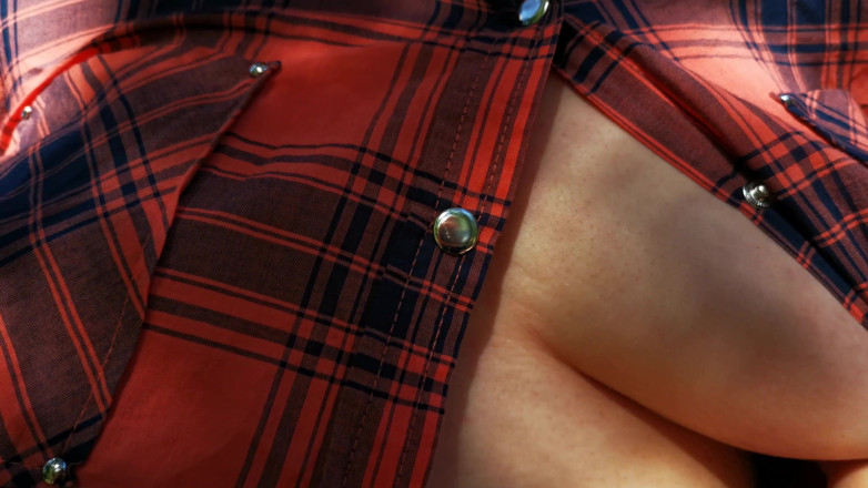 Bouncy Tits Action: Hard Titslapping in the Woods