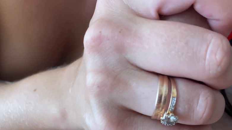 Sweet Hot mouth: Morning blowjob - cum in mouth swallowed with coffee