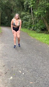 Mulher Carente Por Ausencia Do Namorado, Nao Resiste a Vontade Com Estranho No Parque