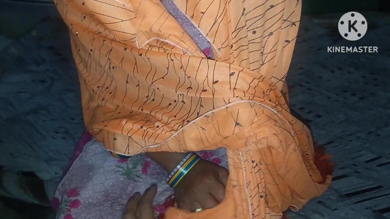 Savita5343: Indie sexy dospívající dívka Těsná kundička venkovní tvrdý sex video,...