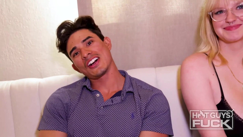 Hot Guys Fuck: Футбольна зірка коледжу пробує перуанську руду