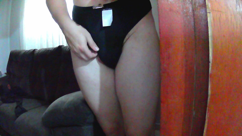 amateurbrazilian: 내 후장, 사랑에서 팬티 벗는 걸 도와줘