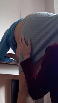 Ich lecke lange den arsch meines MILF-Chefs für eine beförderung
