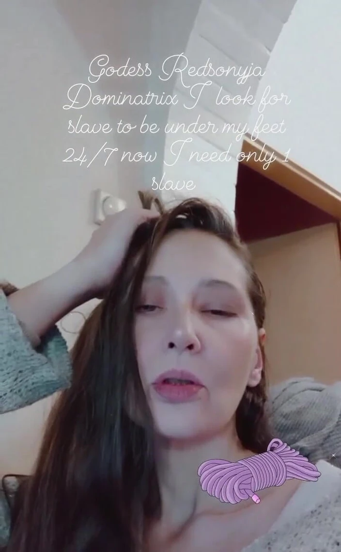 Dominatrix Redsonyja: Wow I Know You Want Me so Much