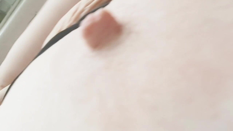 MollyJoy: Die schlampe streichelt sich und fließt