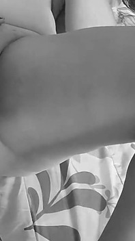 Chubby Employee Stuck Her Hand in Her Pussy and Squirted for Her Boss