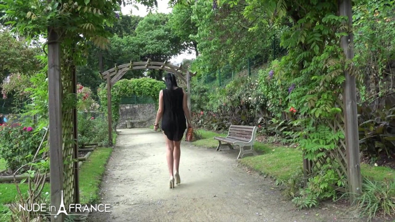 Nude in France: ¡Natasha y su novio se reconcilian con un buen sexo!