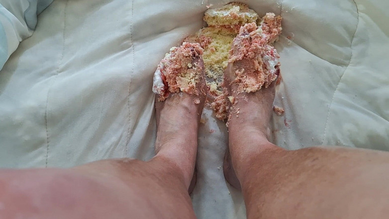 Victoria Lecherri: Untuk Pencinta Kaki dan Makanan Saya!