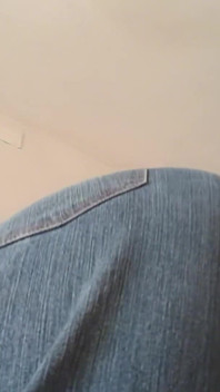Big Natural Tits Chubby Girl Farting Above You in Jeans