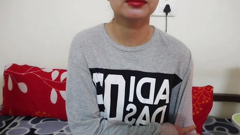 Saarabhabhi6: Abang tiri desi dan adik tiri seks sebenar membelai zakar...