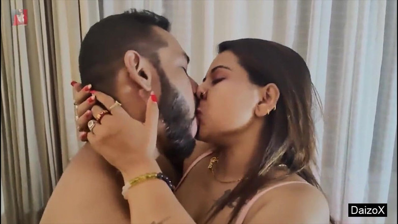 Daizo X production: Une bhabhi desi à gros cul se fait baiser en levrette
