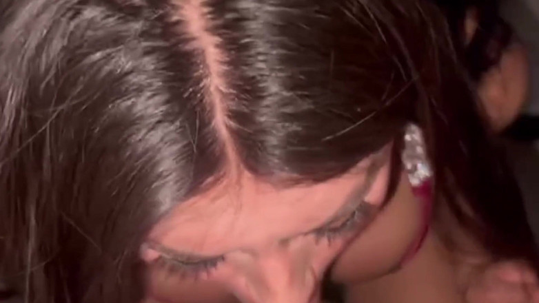 NATALIASTAR: 你想看看我是如何给我喜欢我嘴唇的新邻居吗