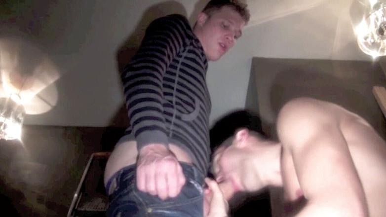 Crunch Boy: Adrian ošukaná Kameronem Frostem