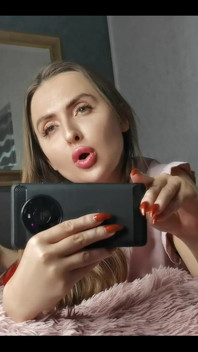 Хотели бы вы купить персонализированный клип у меня? Тогда опусти меня на линию