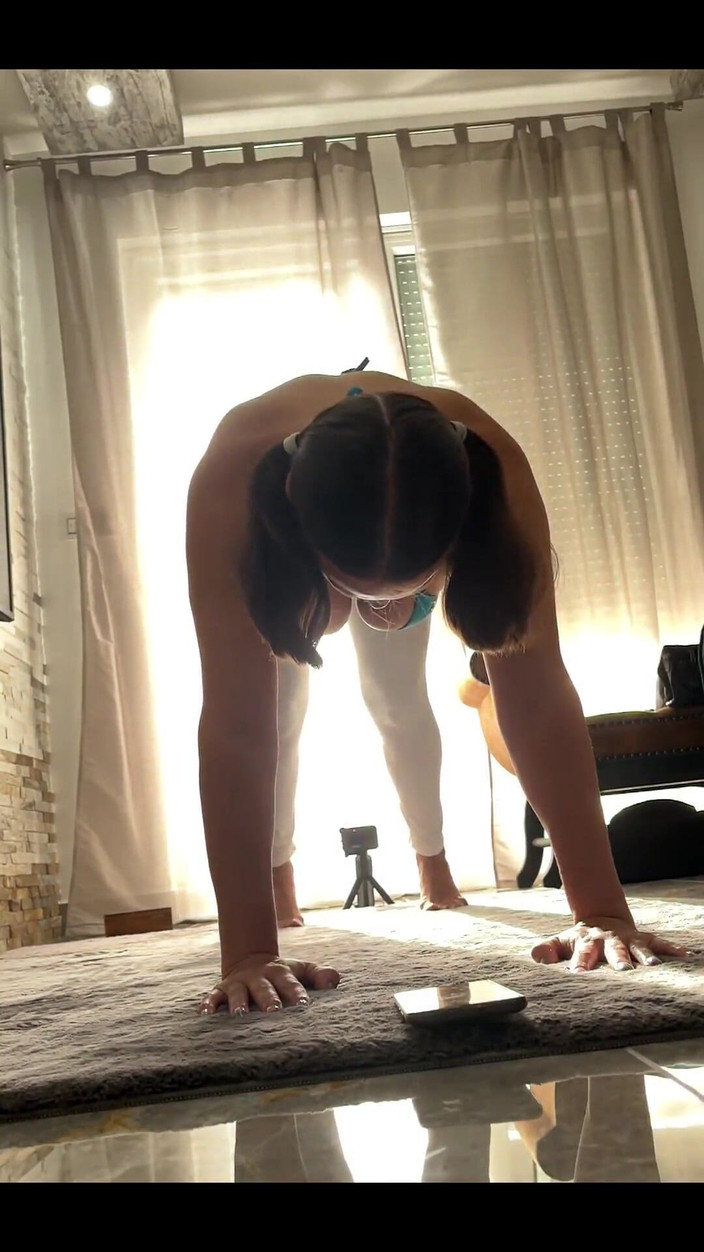 Crypto Mommy: Bb, mira cómo entreno mi cuerpo para que puedas divertirte