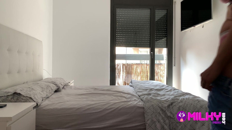 Milky Peru: Annenle Tinder'da tanıştılar ve onu siktiler.... Azgın İspanyol orta yaşlı seksi...