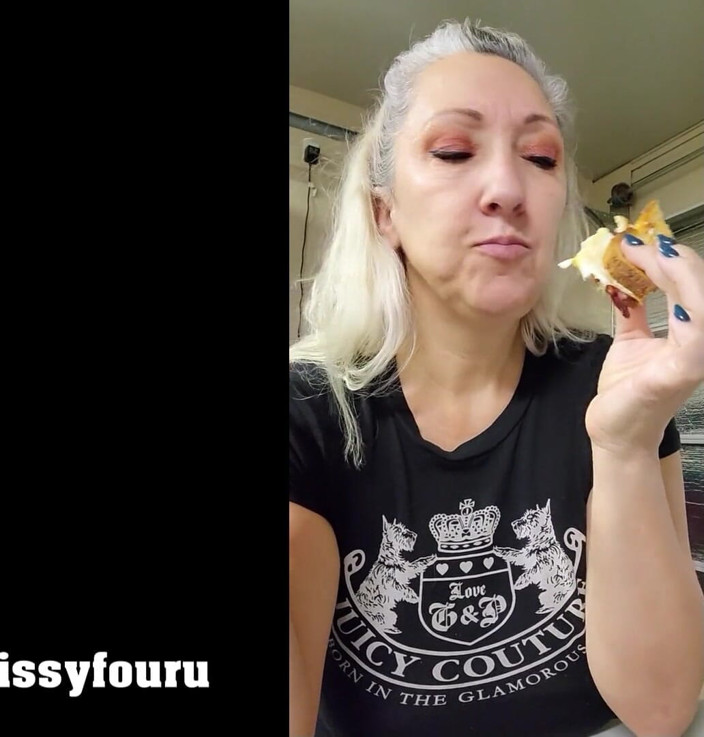 Porno angels: I love to make love to my food starring missy...
