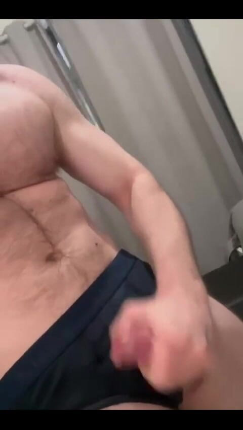 Pettenuzzu: Eftermiddags kåt!! 